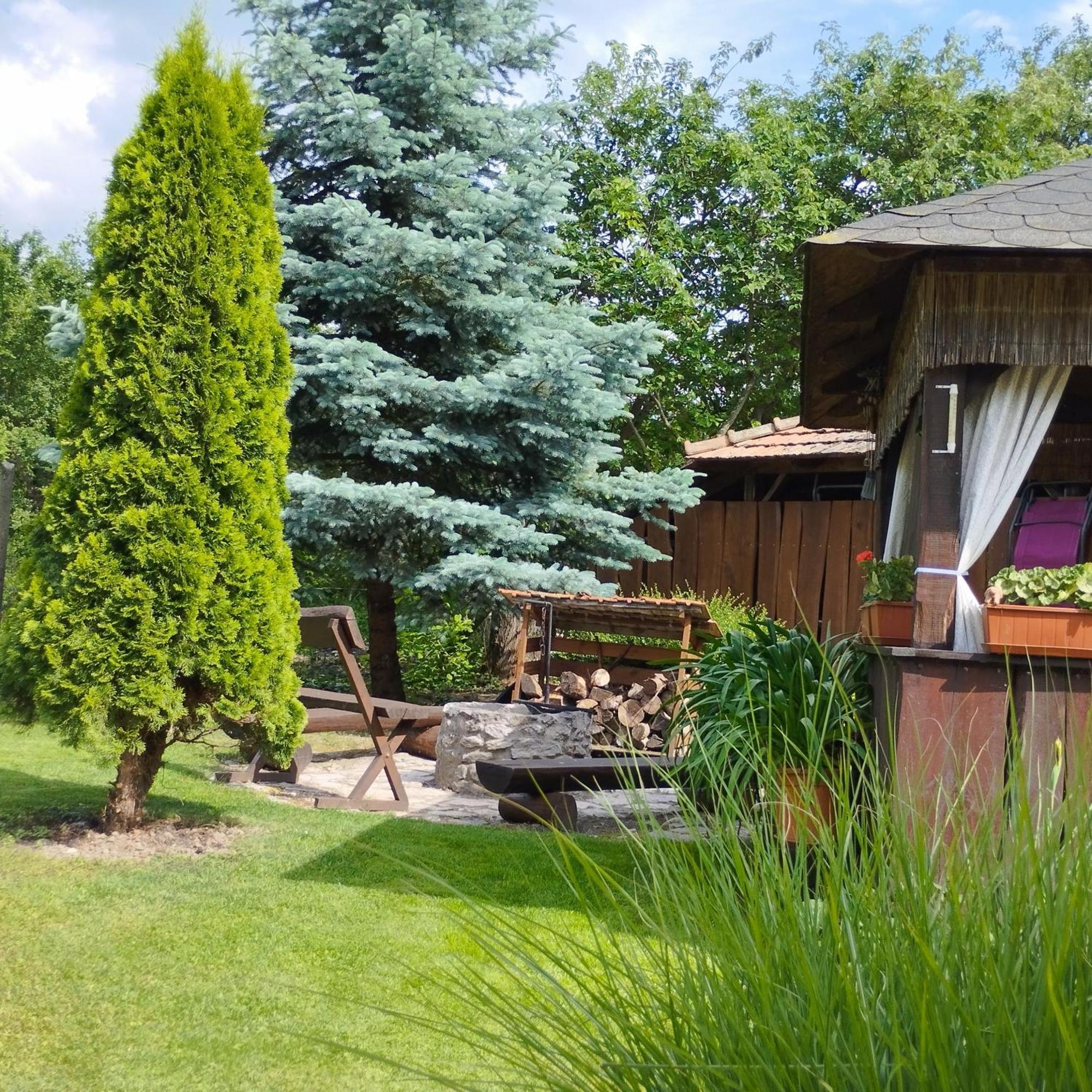 Bobita Apartmanhaz Szilvásvárad Exterior foto