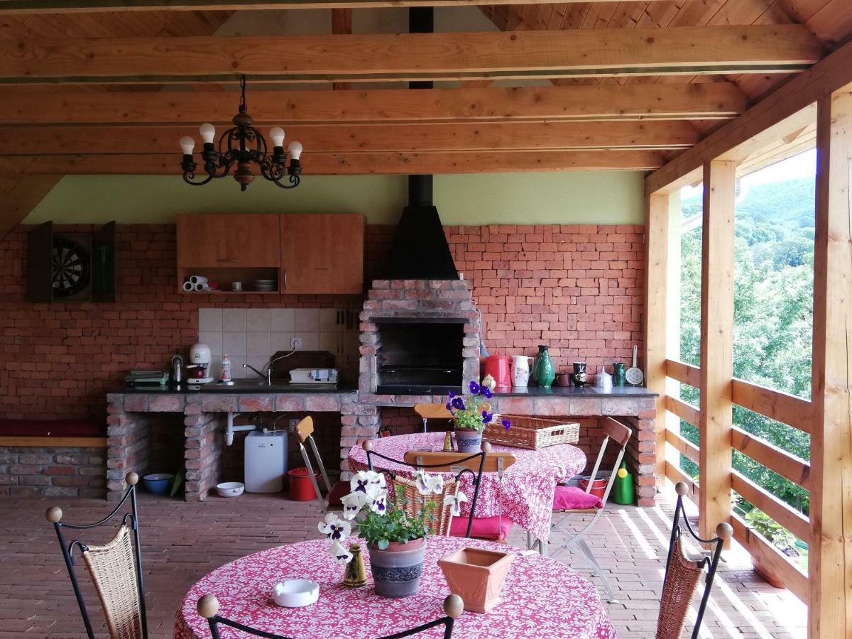 Bobita Apartmanhaz Szilvásvárad Exterior foto